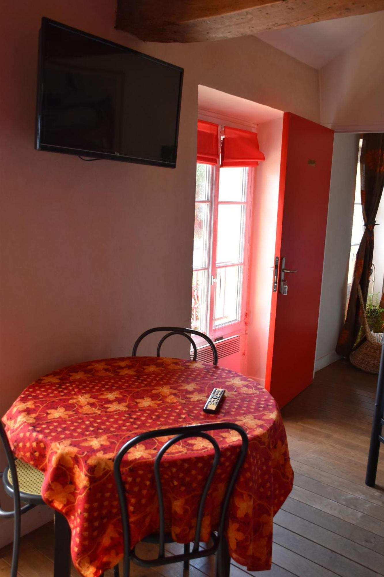 Appartements Et Chambres Le Vaumurier De Saint Lambert Exterior photo